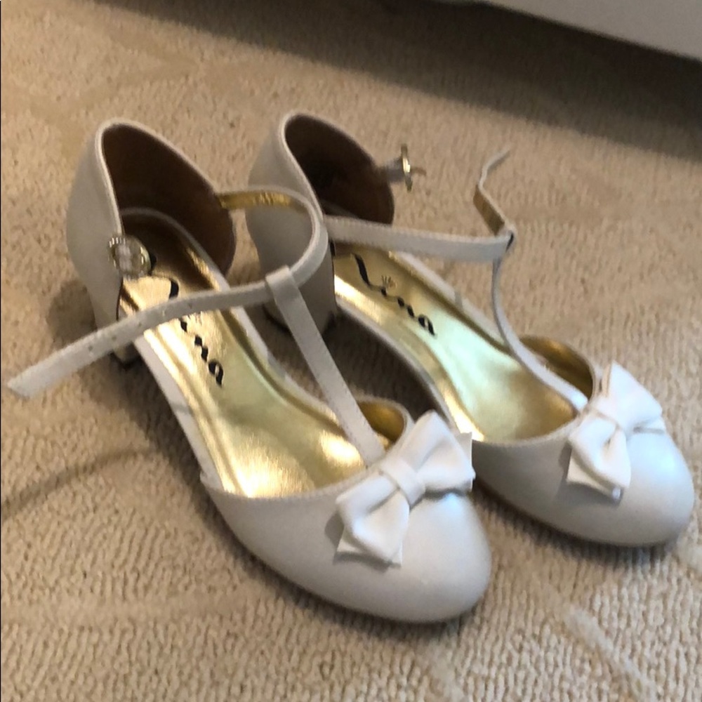 Girls white Nina dress shoes size 13